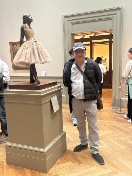 A Scholarly Sojourn Through The Met: Encounters with Art, Memory, and Material Culture - Vikram Bachhawat